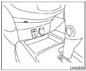 USB (Universal Serial Bus) Connection Port (models with Navigation System) 