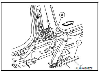 Seat belt retractor : removal and installation